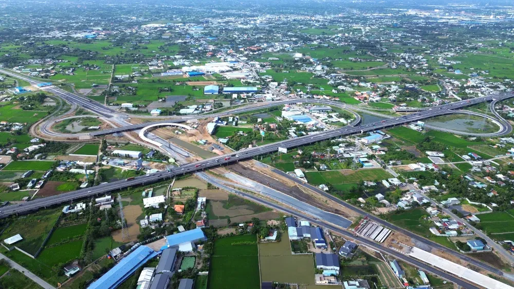 Toàn cảnh siêu nút giao thông giữa cao tốc TP.HCM - Trung Lương, Bến Lức - Long Thành và Vành đai 3 TP.HCM tại Tây Ninh